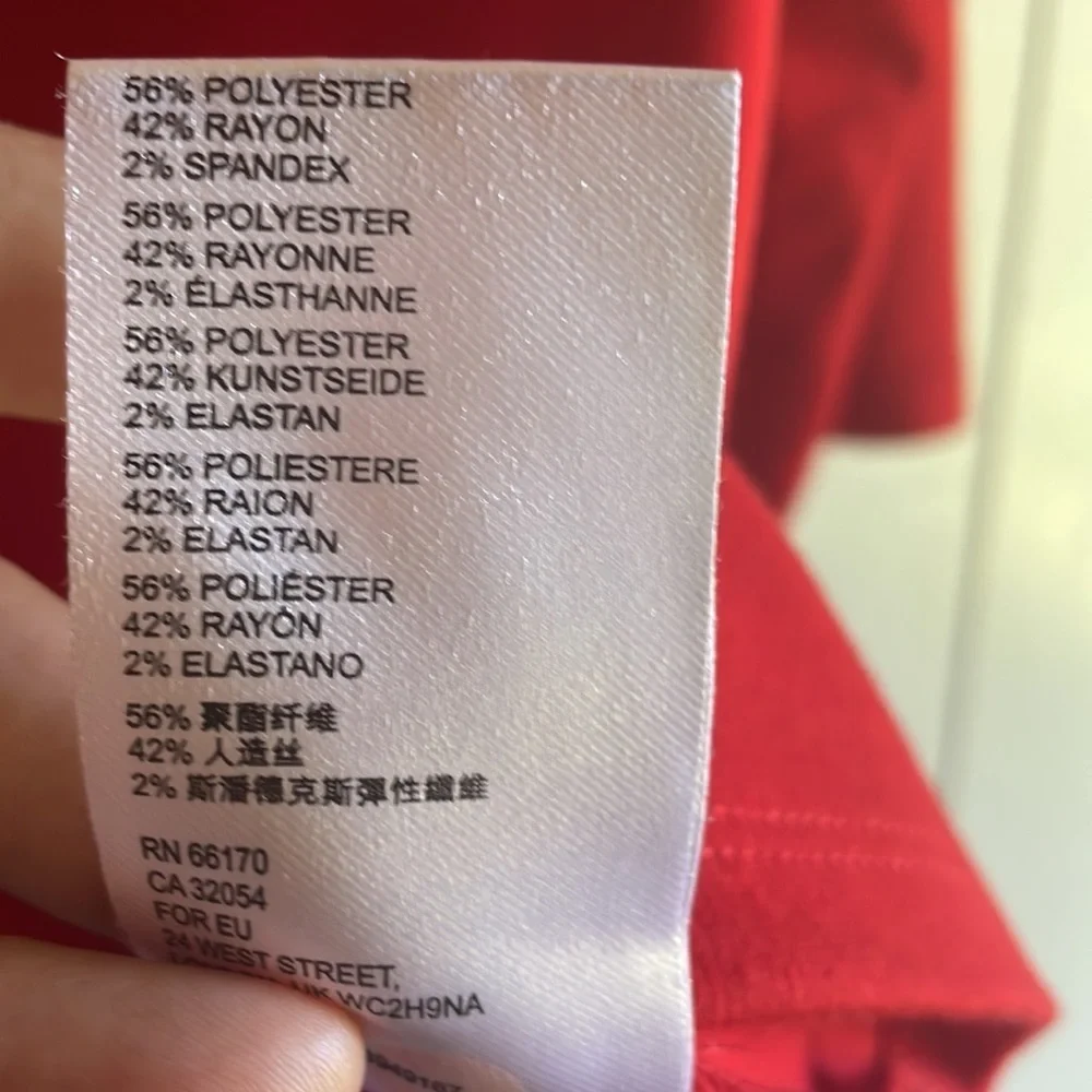 🔥🔥5/$25! Anthropologie Red Off Shoulder Sweater Top - Picture 5 of 6